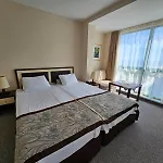 公寓 Europroperties Berlin 瓦爾納