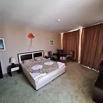 公寓 Europroperties Berlin 瓦爾納