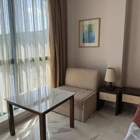 Europroperties Berlin Apartment Warna